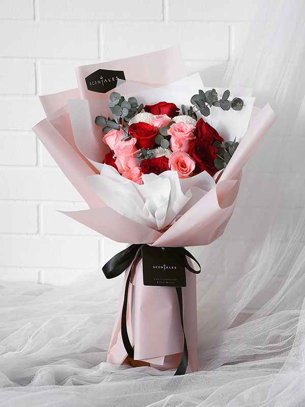 devils-kiss-pink-01 Devil's Kiss Hand Bouquet - Image 1