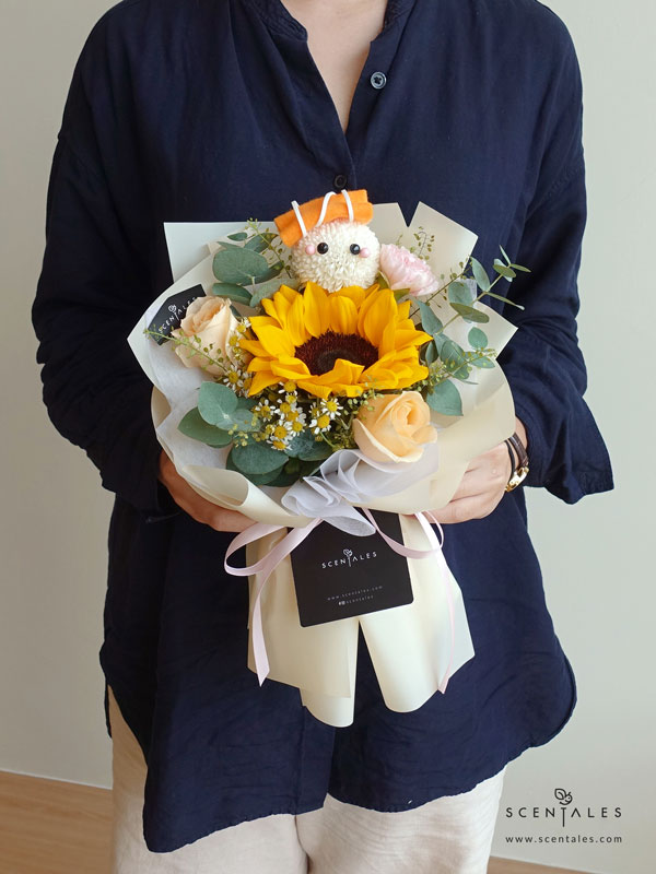golden-days-flower-bouquet-02-600x800 (Pre-order) Golden Day Petite Flower Bouquet - Image 3