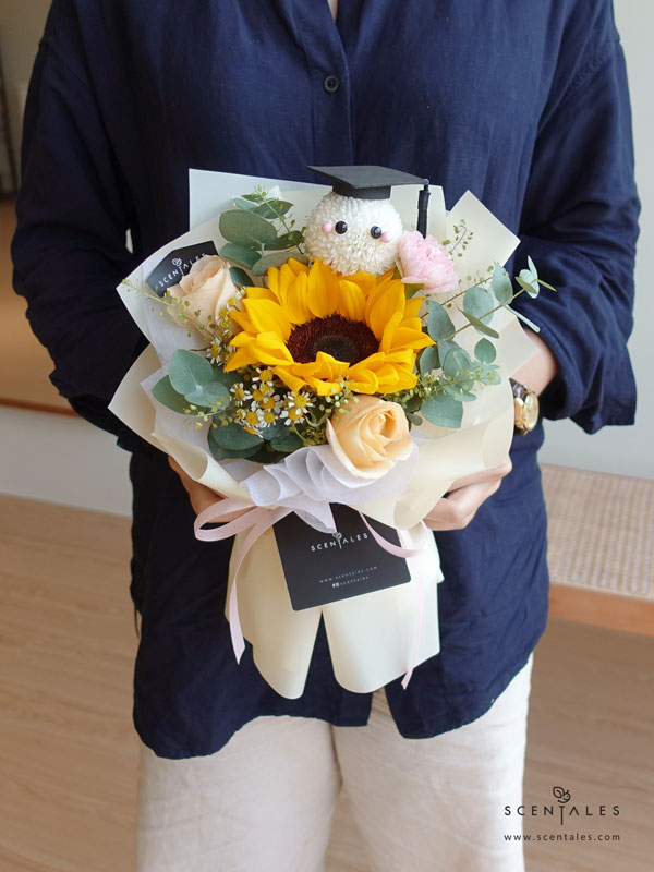golden-days-flower-bouquet-04-600x800 (Pre-order) Golden Day Petite Flower Bouquet - Image 5
