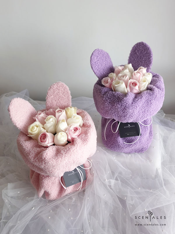 fluff-n-puff-flower-bouquet-01-600x800 Fluff 'n Puff Flower Bouquet - Image 1