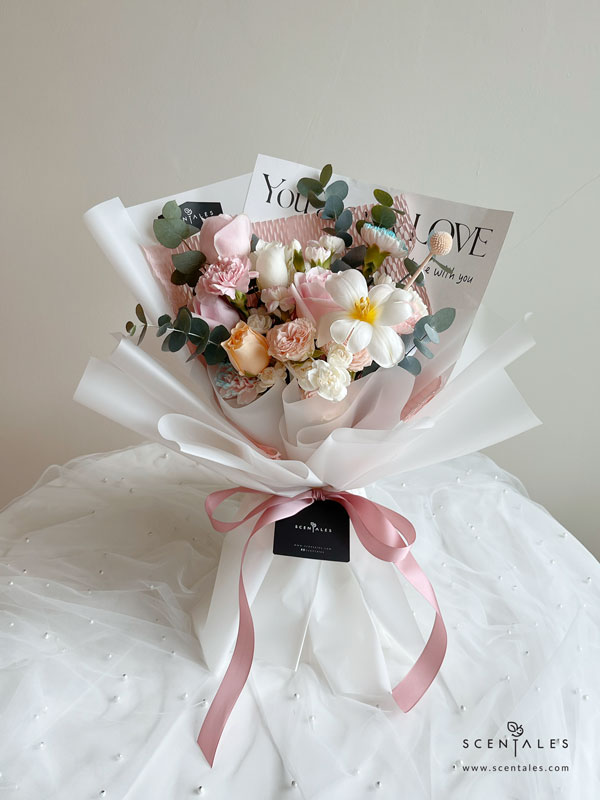 sweetheart-serenade-2.0-flower-bouquet-01-600x800 (Pre-order) Sweetheart Serenade 2.0 Flower Bouquet - Image 1