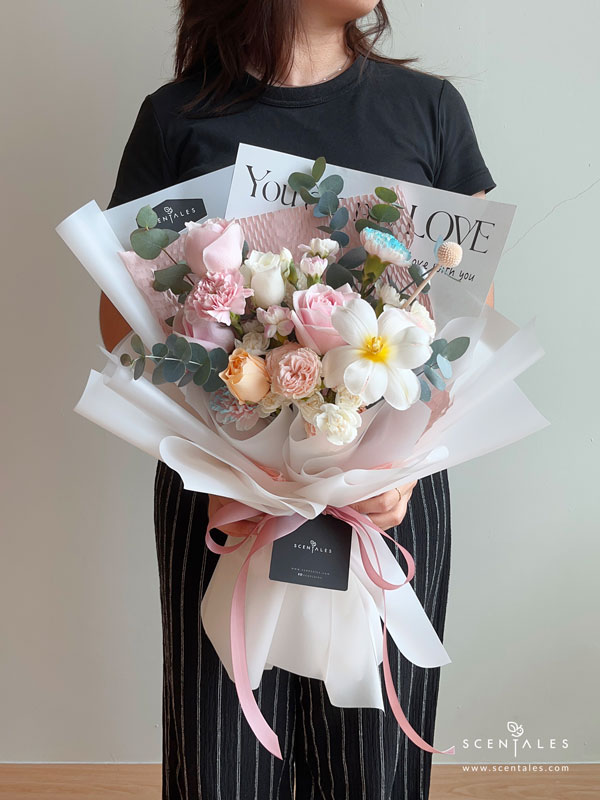 sweetheart-serenade-2.0-flower-bouquet-02-600x800 (Pre-order) Sweetheart Serenade 2.0 Flower Bouquet - Image 2