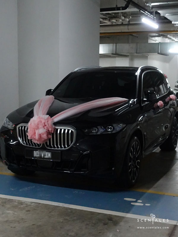 wedding-car-deco-pink-white-600x800 Wedding Car Decor (Gauze Net Ball) 婚车装饰 - Image 2